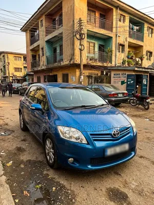 Toyota Auris 2009 Blue
