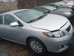 Toyota Corolla 2010 Silver