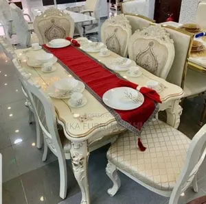 Quality Royal Dinnig by 6 Seaters