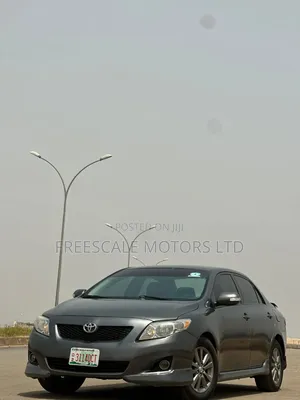 Toyota Corolla 2011 Gray