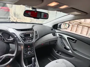 Hyundai Elantra 2014 Silver