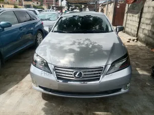 Lexus ES 2012 Silver