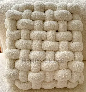 Bouku Square Pillow