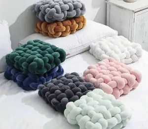 Bouku Square Pillow