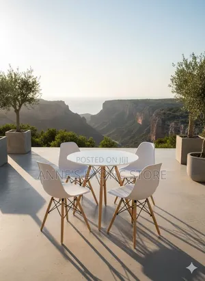 4 Seater Eames Round Dining Table and Chairs Set