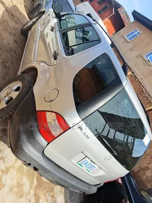 Mercedes-Benz M Class 2012 Gray