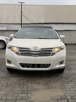 Toyota Venza Limited 2011 White