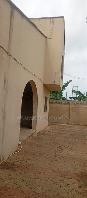 Furnished 7bdrm Duplex in Ikotun, Alimosho for sale