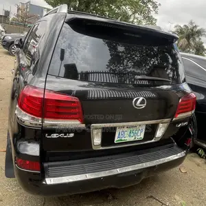 Lexus LX 570 2010 Black
