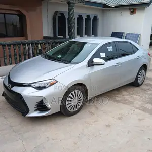 Toyota Corolla 2015 Silver