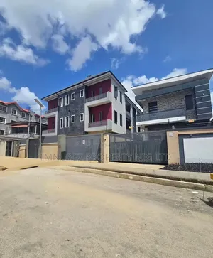 3bdrm Apartment in Phase 1 / Gbagada for sale