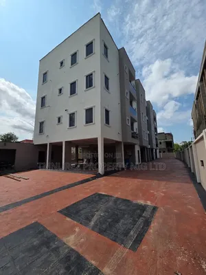 3bdrm Apartment in Yaba Lagos, Ebute Metta for sale