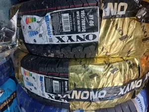 195/70r15c Onyx Commercial Tyre