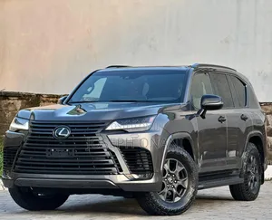 Lexus LX 600 2024 Gray