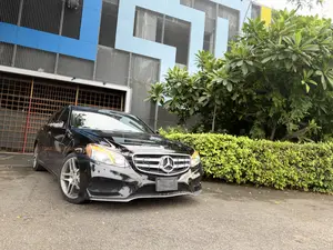 Mercedes-Benz E400 2016 Black