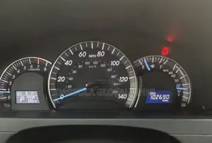 Toyota Camry SE V6 4dr Sedan (3.5L 6cyl 6A) 2012 Red