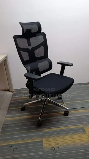 Ergonomic Office Swivel Mesh Chair