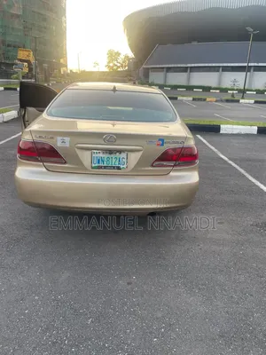 Lexus ES 330 Sedan 2004 Gold