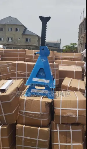 12 Ton Standing Jack