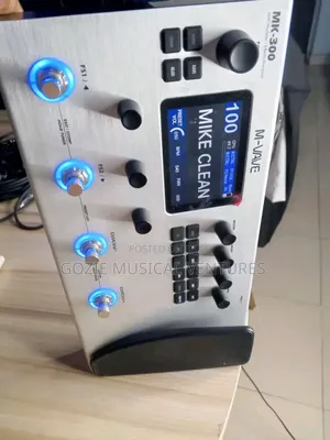 Sliver Colour M-Vave Mk 300 Guitar Effect Processor With Inbulde