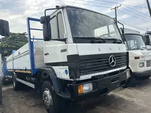 Mercedes Benz Truck 814