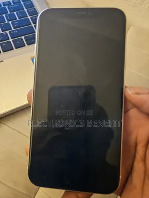 Apple iPhone 11 64 GB White