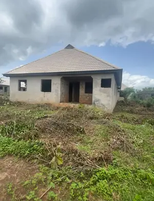 4bdrm Apartment in Ado-Odo/Ota for sale