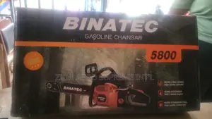 Medium Chainsaw Machine