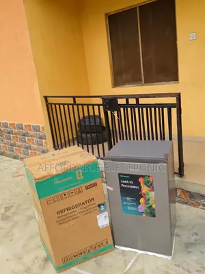 Hisense 90l Compact Refrigerator