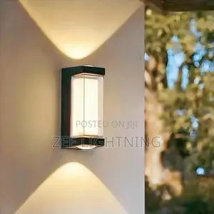 Led Outdoor Wall Bracket With Reflective Light Up and Down