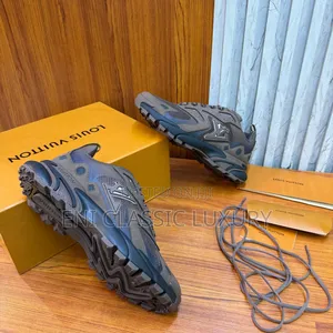 Top Notch Luxury Men Sneakers Louis Vuitton Best Quality Well Branded