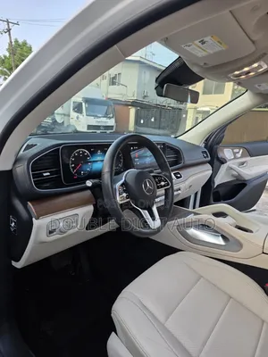 Mercedes-Benz GLE-Class 2021 White