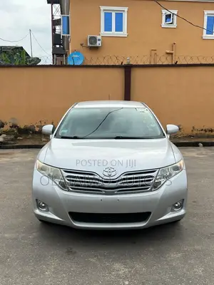 Toyota Venza AWD 2010 White