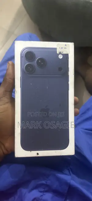 New Apple iPhone 17 Pro Max 256 GB Blue