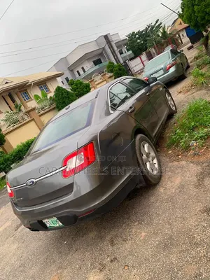 Ford Taurus 2015 Gray