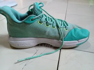 Anta Attack 3 Basketball Shoes - Size 41