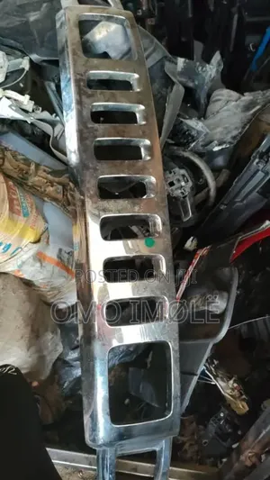 Hummer 3 Front Grille