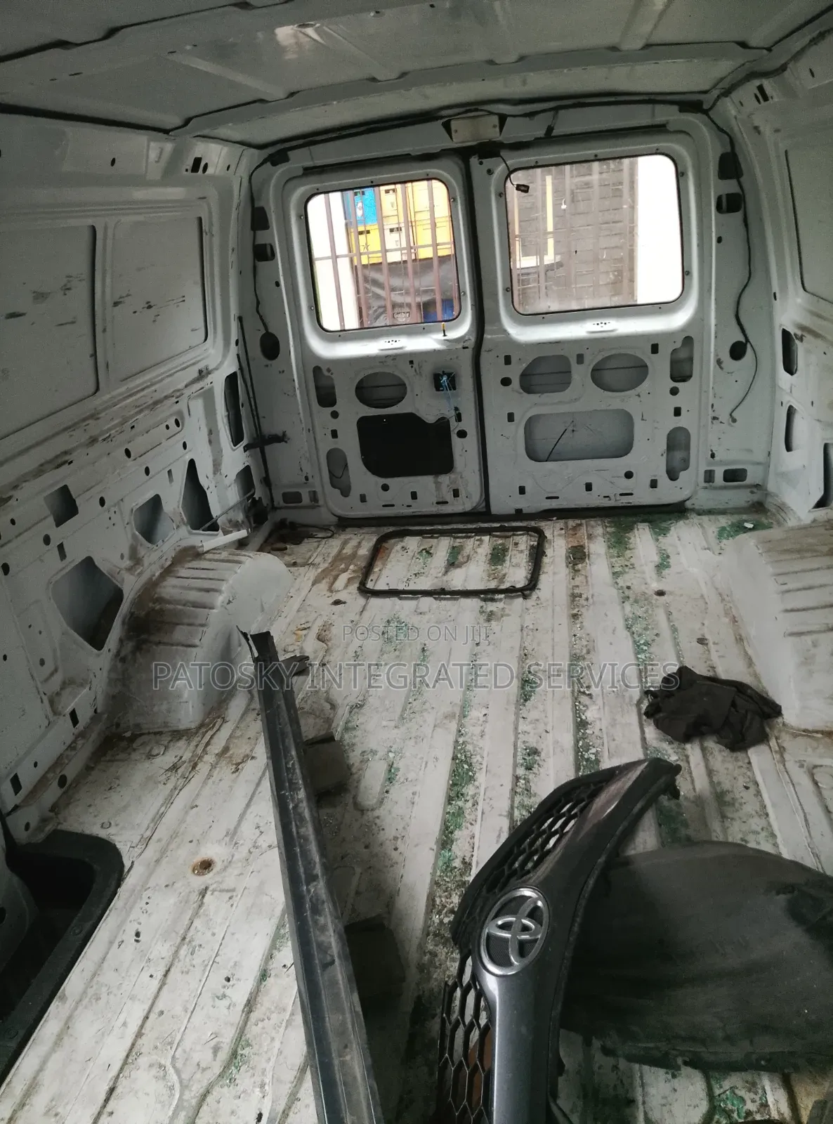 Ford Transit 2004 White