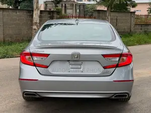Honda Accord Sport (2.0L 4cyl Turbo 10A) 2019 Gray