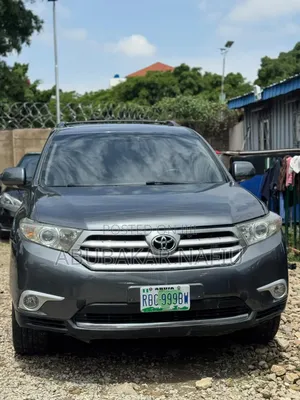 Toyota Highlander 2013 Gray