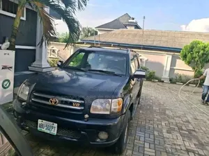 Toyota Sequoia 2004 Black