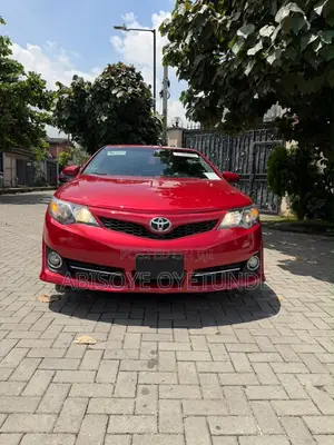 Toyota Camry SE 4dr Sedan (2.5L 4cyl 6A) 2012 Red