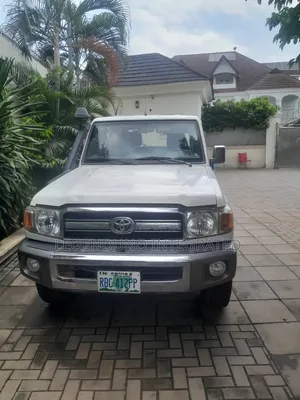Toyota Land Cruiser 2020 White
