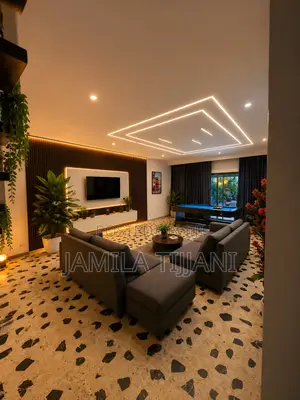 Luxury Water Front 2 Bedroom Apartment (Private)