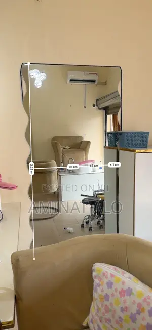 Mirror Dressing
