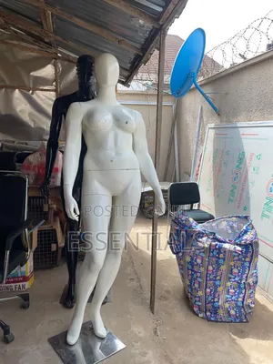 Plus Size Mannequin Available