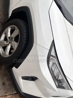 Toyota RAV4 2023 White