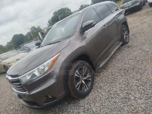 Toyota Highlander 2016 Brown