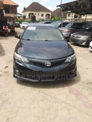 Toyota Camry SE Sport 4dr Sedan (2.5L 4cyl 6A) 2014 Black