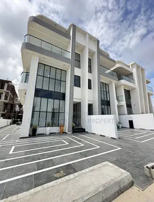 5bdrm Duplex in A Well Secured, Lekki Phase 1 for sale